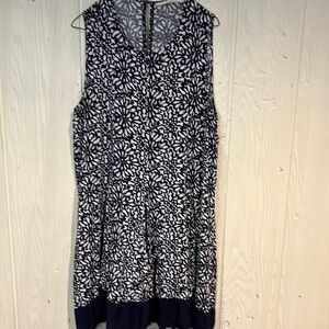 Arula Sleeveless Dress Black and White Size 14 16